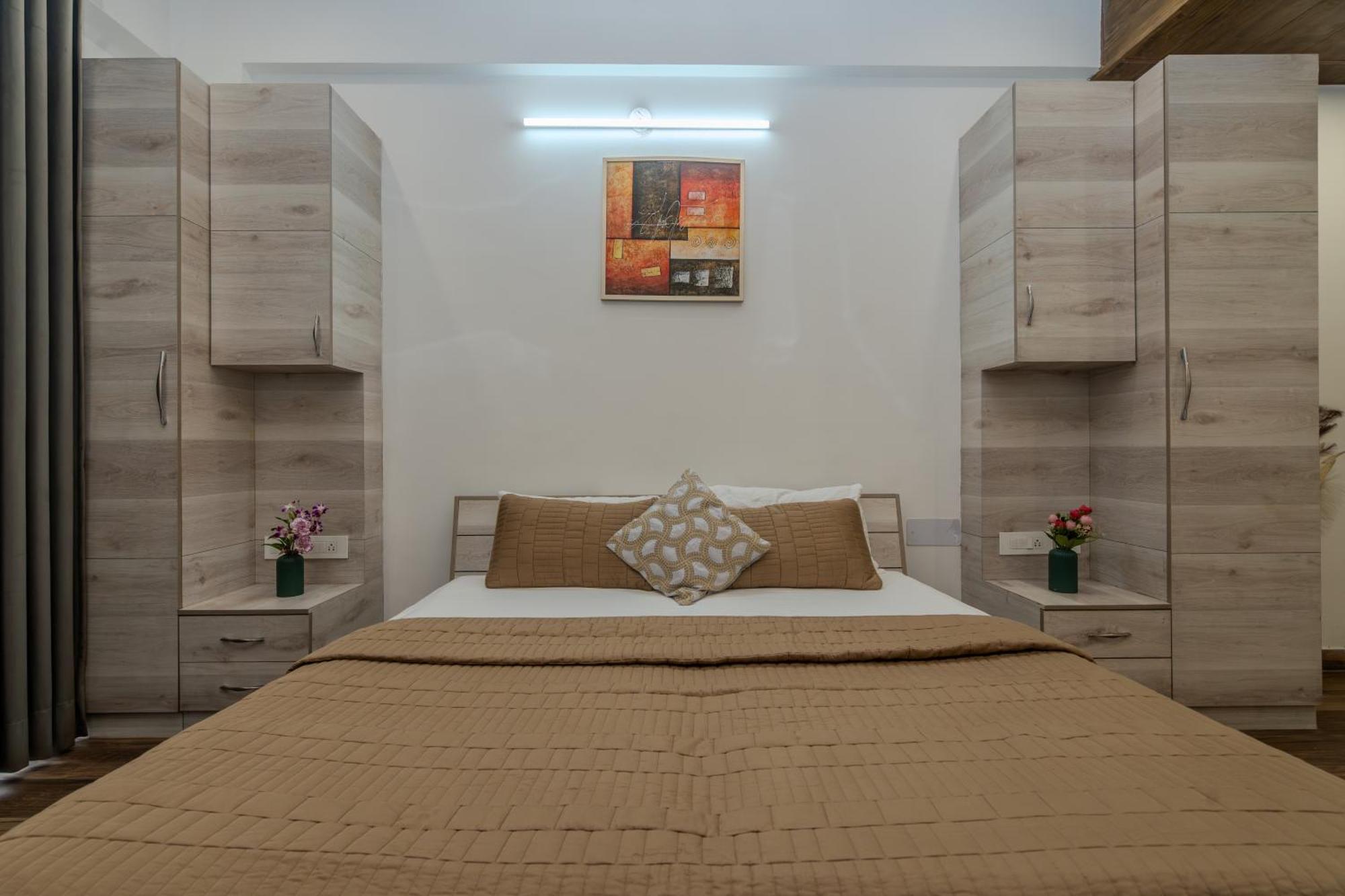 Stay Studio Hotel & Residences Ґурґаон Екстер'єр фото